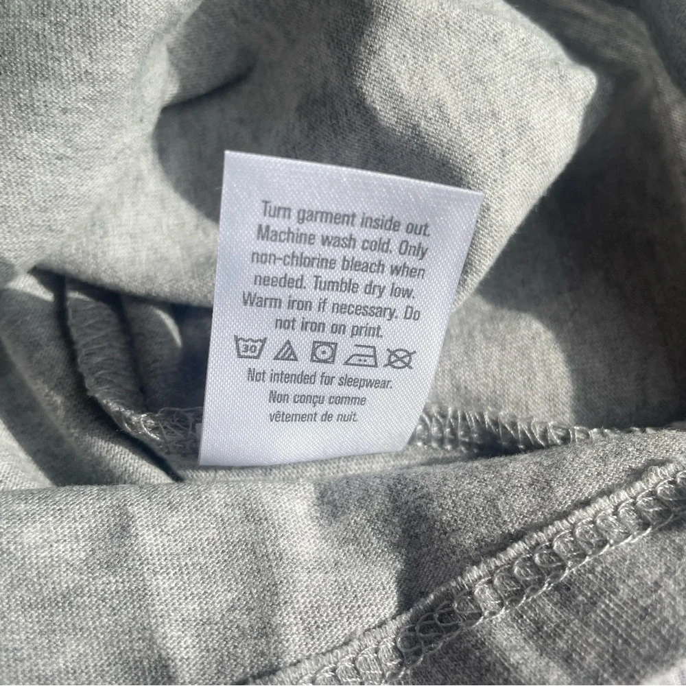 Gymboree Grey Love Your Mother Earth Tee size 6-12 months